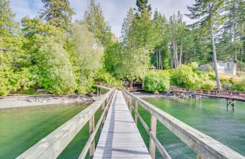 Juan de Fuca Electoral Area House | Oceanfront Getaway