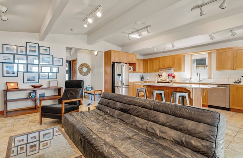 Manzanita House | Oceanfront Getaway MCA#1236-Gorgeous duplex home right on the beach. DOGS ok.