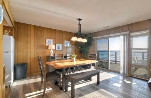 Carlsbad Village House | Oceanfront Getaway - Ocean Views - Fire Pit - BBQ - Beach Access