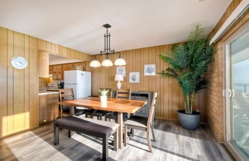 Carlsbad Village Apartment | Oceanfront Getaway Ocean Views Fire Pit BBQ Beach Access