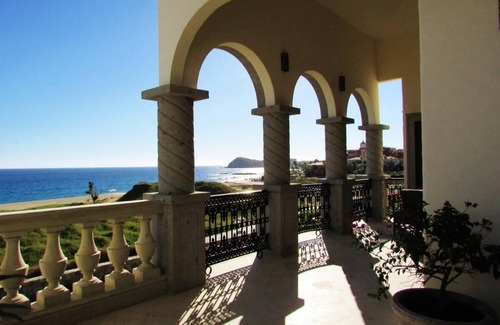 Cabo San Lucas House | OCEANFRONT golf villa