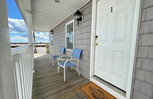 Hampton Condo | * *Oceanfront | Hampton Beach | Pet Friendly* *