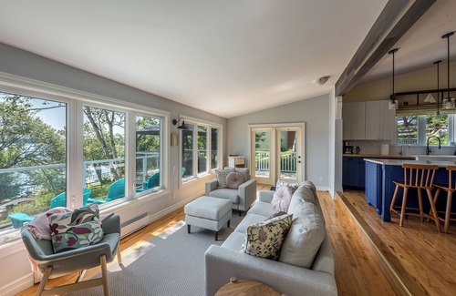 Prospect Bay Cottage | Oceanfront Hideaway w/Private Beach, 25 Mins from Halifax