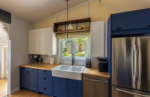 Prospect Bay Cottage | Oceanfront Hideaway w/Private Beach, 25 Mins from Halifax