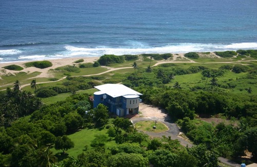 Isabela House | Oceanfront Hideaway main floor