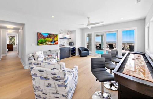 South Beach Haven House | Oceanfront Home Complete With Every Amenity ~ Tesla Charger