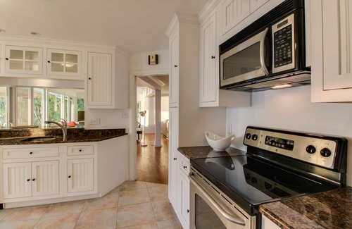 Indian Beach Sapphire Shores House | Oceanfront Home w/Sunset Views of Sarasota Bay - Snowbirds Welcome, Dogs OK