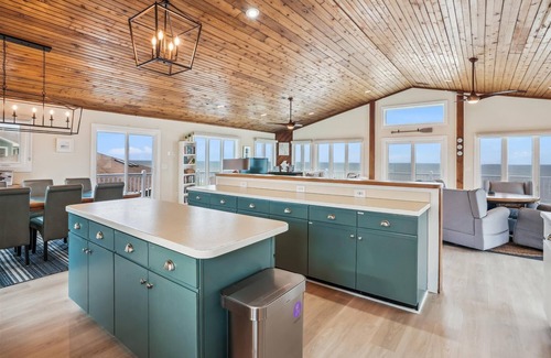 Carolina Dunes House | Oceanfront, Hot Tub, Game Room