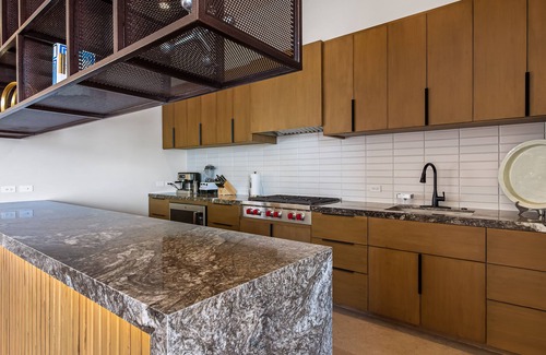 Los Cabos House | Oceanfront house with on-site golf, heated pool, hot tub, fitness room & grill