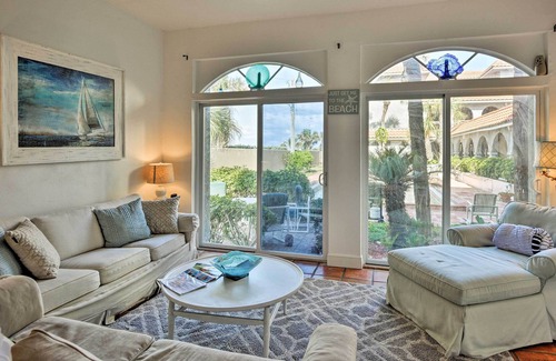 Indialantic Condo | Oceanfront Indialantic Condo w/ Patio, Shared Pool