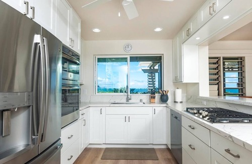 Kahului House | Oceanfront: Large Private Beach House - Maui North Shore