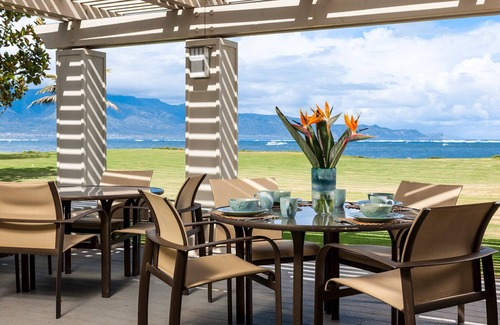 Kahului House | Oceanfront: Large Private Beach House - Maui North Shore