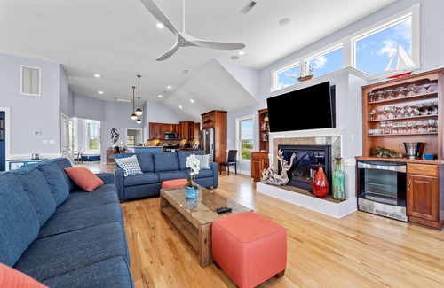 South Nags Head House | Oceanfront Luxury 8-BR Home - Carolina Designs House #766