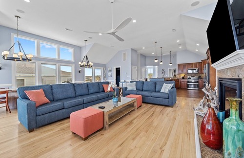 South Nags Head House | Oceanfront Luxury 8-BR Home - Carolina Designs House #766