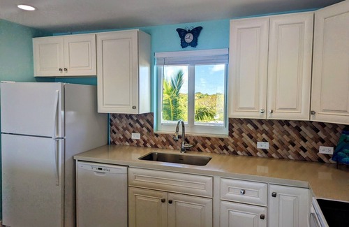 Tavernier Condo | Oceanfront Luxury Condonn28 night minimum. Book Jan 7-Feb4 for 600 discount.