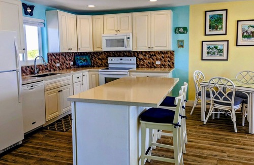 Tavernier Condo | Oceanfront Luxury Condonn28 night minimum. Book Jan 7-Feb4 for 600 discount.