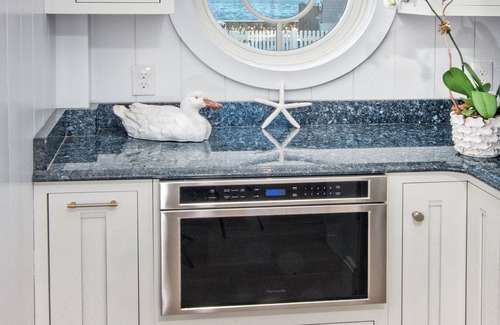 Kennebunk House | Oceanfront Luxury! Fabulous Waterfront Living! An Experience not to be Missed!