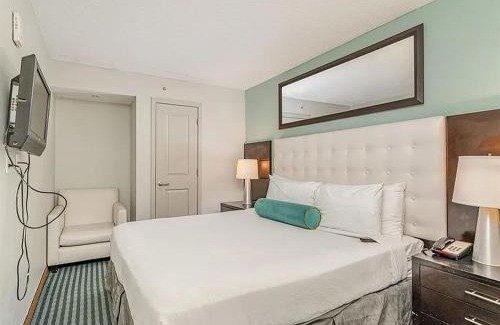 Downtown Myrtle Beach Apartment | Oceanfront Luxury King Suite at Oceans One 6th FL