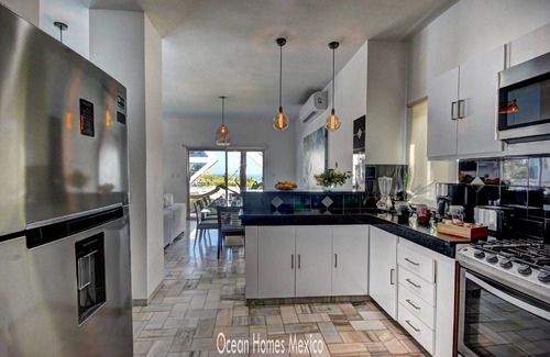 Puerto Morelos Villa | Oceanfront Luxury Home Wifi 4 Smart TV'S Pool & Spa