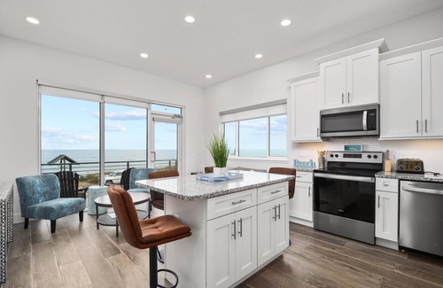 Flagler Beach Apartment | Oceanfront Luxury 2-Bedroom in Flagler Beach