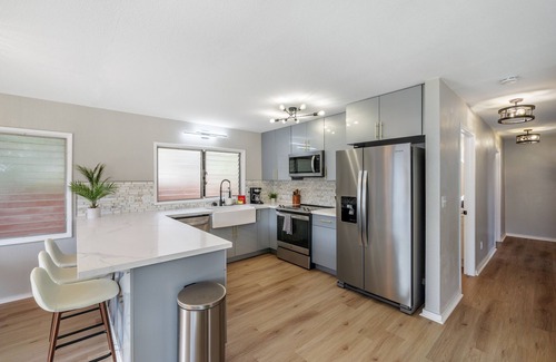 Nanakuli House | Oceanfront Maili Beach Living
