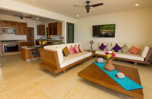 Santa Maria Huatulco Villa | Oceanfront New Luxury Villa, J house, Villas Cañada.