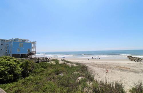 Folly Beach House | Oceanfront Nest