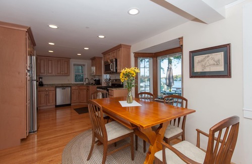 Buzzards Bay House | Oceanfront Newly Renov Beach House. Sunroom, Central A/C, etc. On Buzzards Bay!