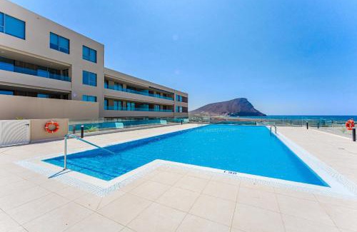 Granadilla de Abona Apartment | Oceanfront Oasis - Stunning beach view apartment