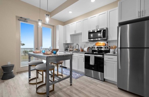 Seabreeze Park Condo | Oceanfront Oasis Daytona Beach 1BR/1BA - Lot View - 202