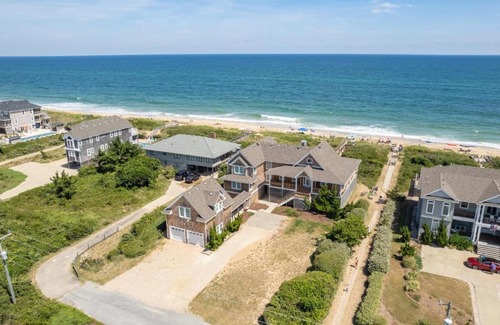 Southern Shores House | OCEANFRONT, Ocean Views, Private Pool, Hot Tub, SS10, The Russell Cottage