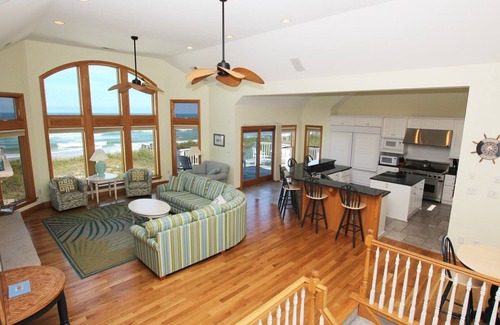 Pine Island House | OCEANFRONT, Ocean Views, Beach Access, Pool, Rec Rm, PI190, Making Waves