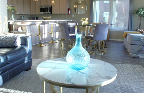 Long Beach Apartment | Oceanfront Panoramic Views, KING Bed, Two Masters!