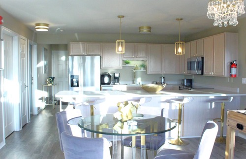 Long Beach Apartment | Oceanfront Panoramic Views, KING Bed, Two Masters!