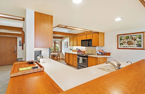 Downtown Lahaina Condo | Oceanfront Paradise 128-1 Puamana! You won't want to leave!