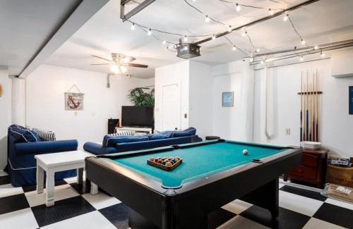 Ocean Hill House | Oceanfront Pool & Spa Volleyball Court Game Rm