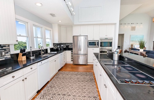 Pine Island House | OCEANFRONT, Poolside Bar, Private Pool, Ocean Views, PI49, Treasure Island