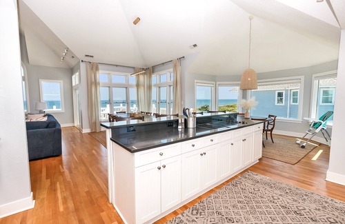 Pine Island House | OCEANFRONT, Poolside Bar, Private Pool, Ocean Views, PI49, Treasure Island