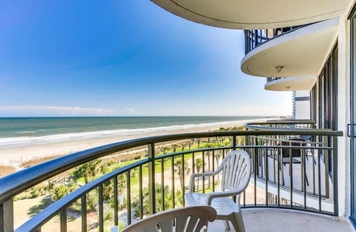 Myrtle Beach Apartment | Oceanfront Private Balcony Condo at Meridian Plaza