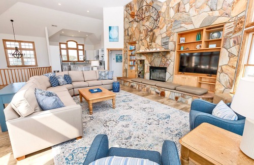 Pine Island House | OCEANFRONT, Private Pool, Rec Room, Ocean views, PI75, La Serena