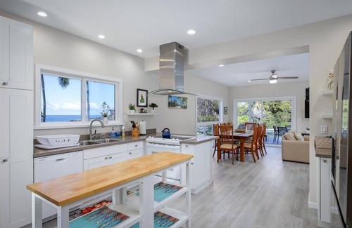 Keauhou House | Oceanfront - Private- Family Friendly He'eia Bay-House and Cottage-