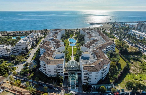 Puerto Banus Apartment | OCEANFRONT/QUIET/TERRACE SEA VIEWS PENTHOUSE RECENTLY DECORATED/BBQ