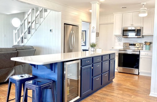Holden Beach House | OCEANFRONT, Renovated 4BR, 3BA Home Sleeps 8