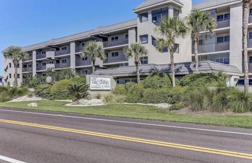 Ocean Cay Apartment | Oceanfront Retreat with a Remarkable View. NEW!