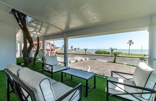 Bay Area House | Oceanfront Retreat 2 Homes for 29-Guests