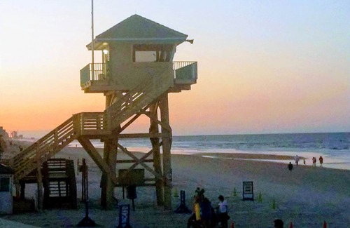 Surfside Park Apartment | Oceanfront RNR, steps from beach & pool, view sunrise from bed or private patio
