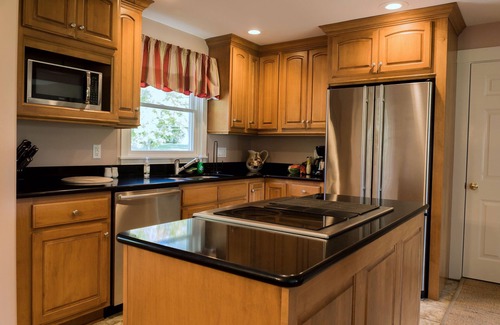 Glen Cove House | Oceanfront -Samoset Road, Rockland ME (Across from the Samoset Resort)