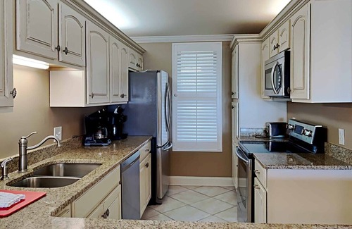 Litchfield by the Sea House | Oceanfront Shipyard A41