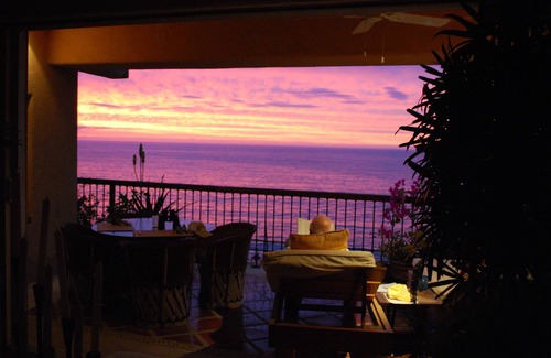 South Shore Hotel Area Condo | Oceanfront South Shore condo