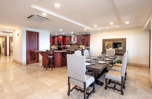 Playa Langosta Condo | OCEANFRONT STUNNING PENTHOUSE - UNMATCHED VIEWS & COMFORT - 2 LEVELS OF ELEGANCE